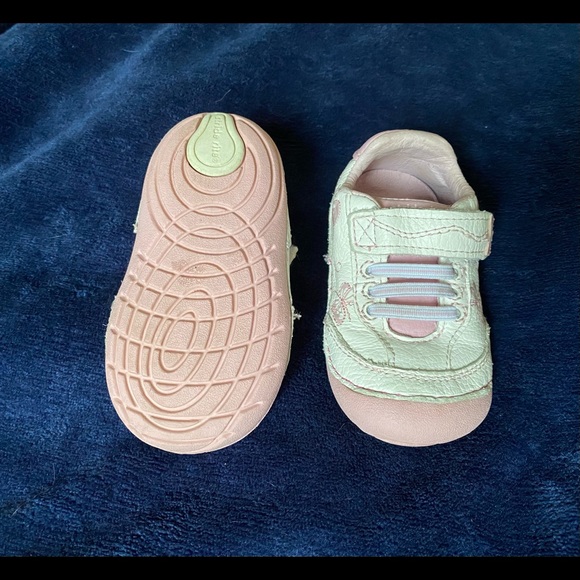 Stride Rite baby girls shoes - Picture 2 of 2